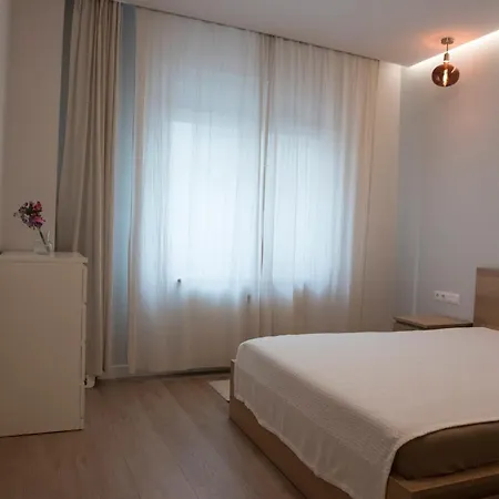 Center Designer Apartment *